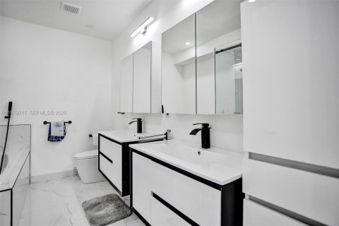 Touwnhouse à louer à North Miami Beach, Floride: 3 chambres, 138.05 m2 № 2046254 - photo 25