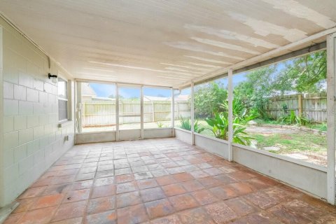 Casa en alquiler en Brandon, Florida, 3 dormitorios, 113.71 m2 № 2157275 - foto 8