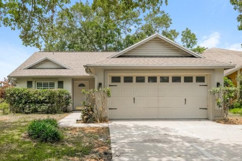 Casa en Brandon, Florida 3 dormitorios, 113.71 m2 № 2157275
