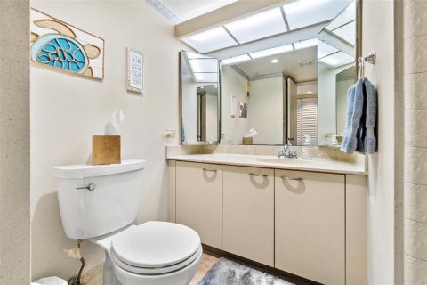 Condominio en venta en Clearwater, Florida, 2 dormitorios, 136.01 m2 № 1781398 - foto 27