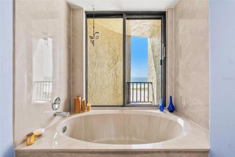 Condominio en venta en Clearwater, Florida, 2 dormitorios, 136.01 m2 № 1781398 - foto 21