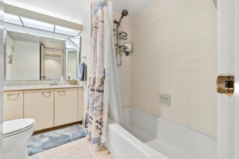 Condominio en venta en Clearwater, Florida, 2 dormitorios, 136.01 m2 № 1781398 - foto 28