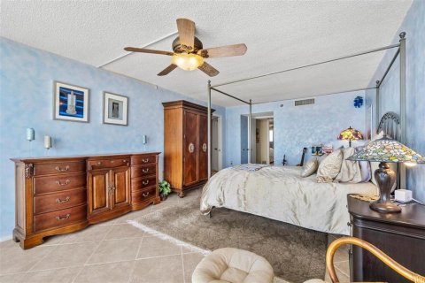 Condominio en venta en Clearwater, Florida, 2 dormitorios, 136.01 m2 № 1781398 - foto 17
