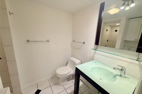Снять в аренду кондоминиум в Сарасота, Флорида 5 комнат, 72.84м2, № 1798566 - фото 15