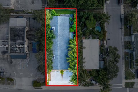 Immobilier commercial à vendre à Lake Worth, Floride: 230.77 m2 № 1999029 - photo 4