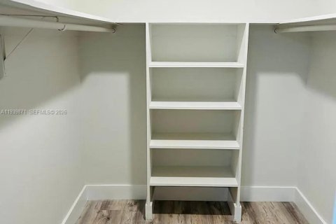 Immobilier commercial à vendre à Lake Worth, Floride: 230.77 m2 № 1999029 - photo 12