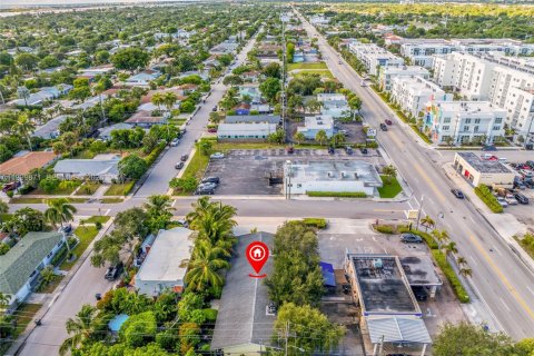 Immobilier commercial à vendre à Lake Worth, Floride: 230.77 m2 № 1999029 - photo 27