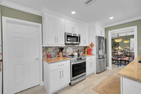 Villa ou maison à vendre à Tamarac, Floride: 2 chambres, 122.45 m2 № 2261613 - photo 7