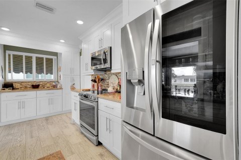 Villa ou maison à vendre à Tamarac, Floride: 2 chambres, 122.45 m2 № 2261613 - photo 10