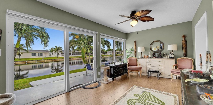 Villa ou maison à Tamarac, Floride 2 chambres, 122.45 m2 № 2261613