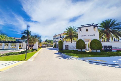 Купить таунхаус в Майами, Флорида 5 спален, 214.79м2, № 2009532 - фото 4