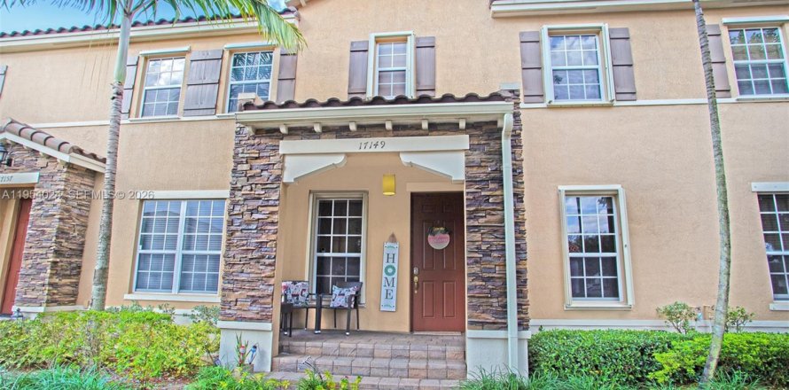 Таунхаус в Майами, Флорида 5 спален, 214.79м2 № 2009532