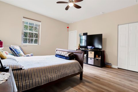 Купить таунхаус в Майами, Флорида 5 спален, 214.79м2, № 2009532 - фото 14