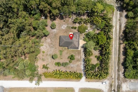 Casa en venta en Loxahatchee Groves, Florida, 3 dormitorios, 172.24 m2 № 1685911 - foto 1