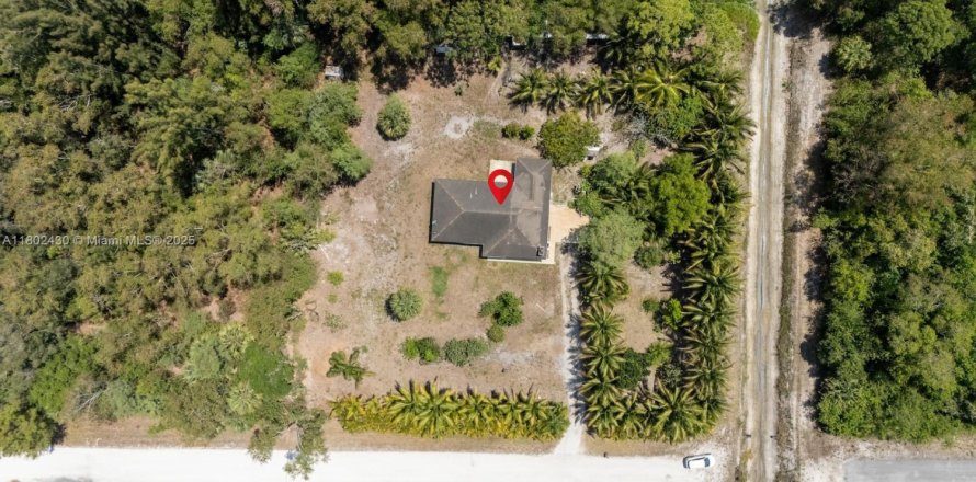Casa en Loxahatchee Groves, Florida 3 dormitorios, 172.24 m2 № 1685911