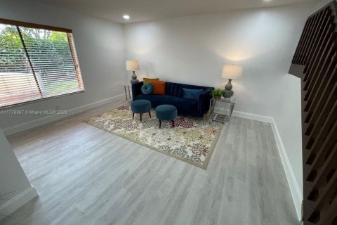 Adosado en venta en Coral Springs, Florida, 3 dormitorios, 149.02 m2 № 1962120 - foto 4