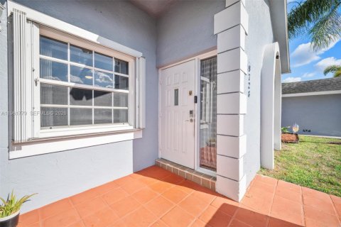 Купить виллу или дом в Майами, Флорида 2 спальни, 120.4м2, № 2026274 - фото 4