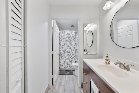 Купить виллу или дом в Майами, Флорида 2 спальни, 120.4м2, № 2026274 - фото 21