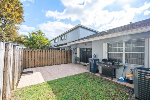 Купить виллу или дом в Майами, Флорида 2 спальни, 120.4м2, № 2026274 - фото 23