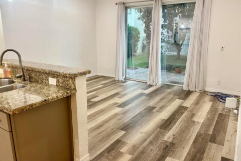 House in Coconut Creek, Florida 4 bedrooms, 192.12 sq.m. № 2321828 - photo 7