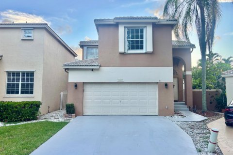 House in Coconut Creek, Florida 4 bedrooms, 192.12 sq.m. № 2321828