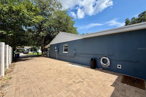 House in Tampa, Florida 3 bedrooms, 130.43 sq.m. № 2230846 - photo 22