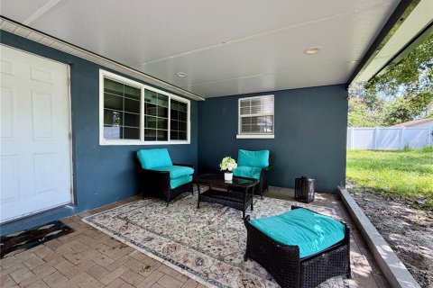 House in Tampa, Florida 3 bedrooms, 130.43 sq.m. № 2230846 - photo 23