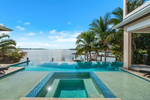 Villa ou maison à vendre à Holmes Beach, Floride: 4 chambres, 311.5 m2 № 2100153 - photo 4