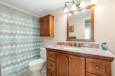 Condo in Hallandale Beach, Florida, 1 bedroom  № 2178774 - photo 14