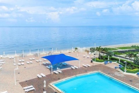 Condo in Hallandale Beach, Florida, 1 bedroom  № 2178774 - photo 19