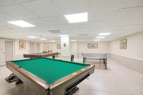 Condo in Hallandale Beach, Florida, 1 bedroom  № 2178774 - photo 22