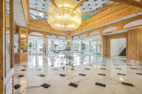 Condo in Hallandale Beach, Florida, 1 bedroom  № 2178774 - photo 24