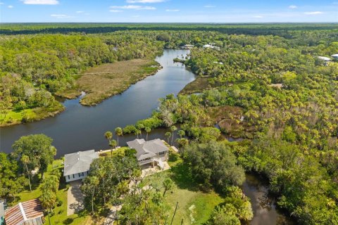 Villa ou maison à vendre à Weeki Wachee, Floride: 2 chambres, 107.77 m2 № 2310452 - photo 22