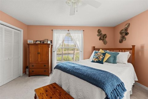 Villa ou maison à vendre à Weeki Wachee, Floride: 2 chambres, 107.77 m2 № 2310452 - photo 15
