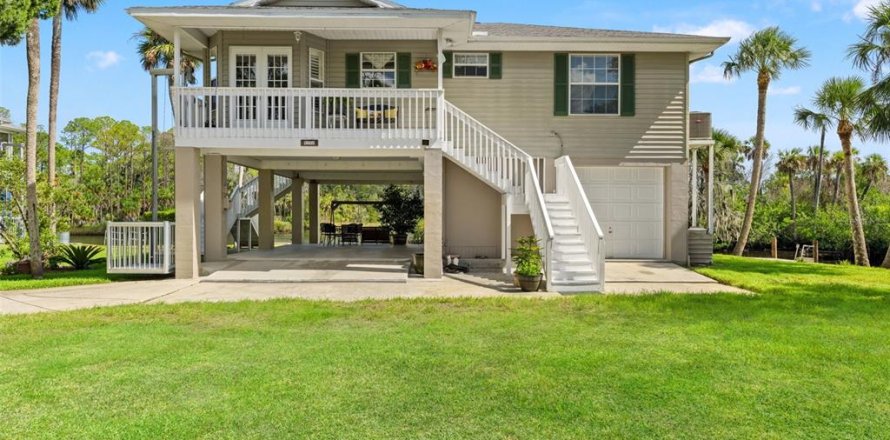 Villa ou maison à Weeki Wachee, Floride 2 chambres, 107.77 m2 № 2310452