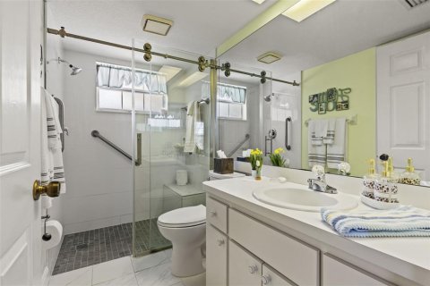 Villa ou maison à vendre à Weeki Wachee, Floride: 2 chambres, 107.77 m2 № 2310452 - photo 18
