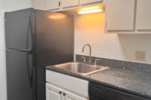 Copropriété à louer à Boynton Beach, Floride: 2 chambres, 80.27 m2 № 2000182 - photo 11