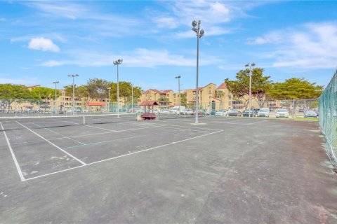 Condo in Miami, Florida, 2 bedrooms  № 1781624 - photo 20