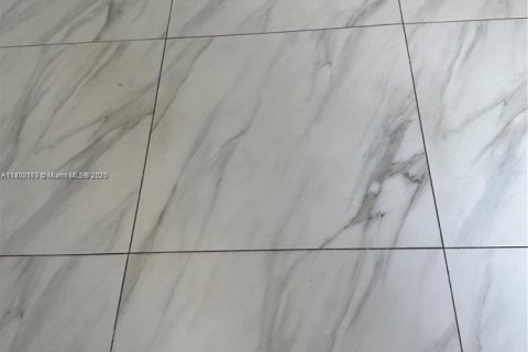 Commercial property in Miami, Florida 128.02 sq.m. № 1957564 - photo 10