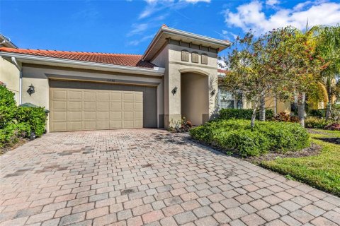 House in Venice, Florida 4 bedrooms, 225.01 sq.m. № 2239638 - photo 9