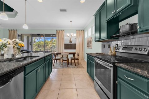 House in Venice, Florida 4 bedrooms, 225.01 sq.m. № 2239638 - photo 18