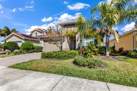 House in Venice, Florida 4 bedrooms, 225.01 sq.m. № 2239638 - photo 8