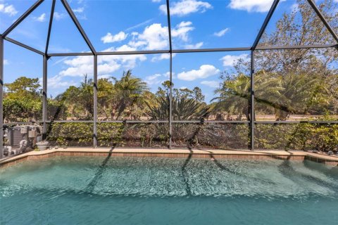 House in Venice, Florida 4 bedrooms, 225.01 sq.m. № 2239638 - photo 5