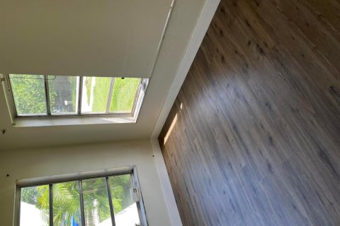 Villa ou maison à louer à Hollywood, Floride: 3 chambres, 96.62 m2 № 2360251 - photo 5