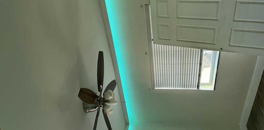 Villa ou maison à Hollywood, Floride 3 chambres, 96.62 m2 № 2360251