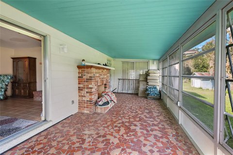 House in Lady Lake, Florida 4 bedrooms, 188.96 sq.m. № 1405297 - photo 19