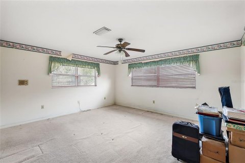 House in Lady Lake, Florida 4 bedrooms, 188.96 sq.m. № 1405297 - photo 15