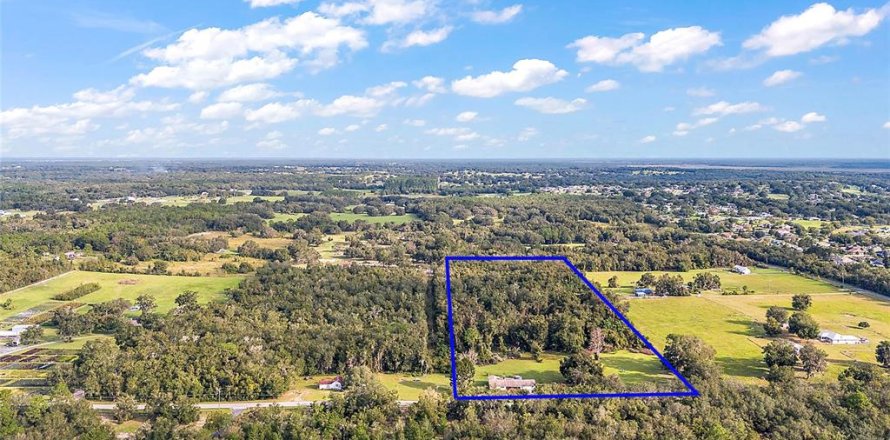 House in Lady Lake, Florida 4 bedrooms, 188.96 sq.m. № 1405297