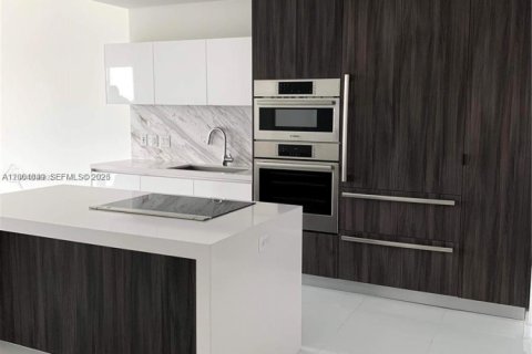 Condo in Miami, Florida  № 2068816 - photo 4