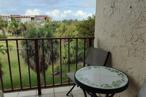 Condo in Hallandale Beach, Florida, 1 bedroom  № 1939686 - photo 11